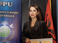 Artistja Valbona Halili nderohet me titullin “Ambasadore e Paqes”, nga Federata Universale e Paqes